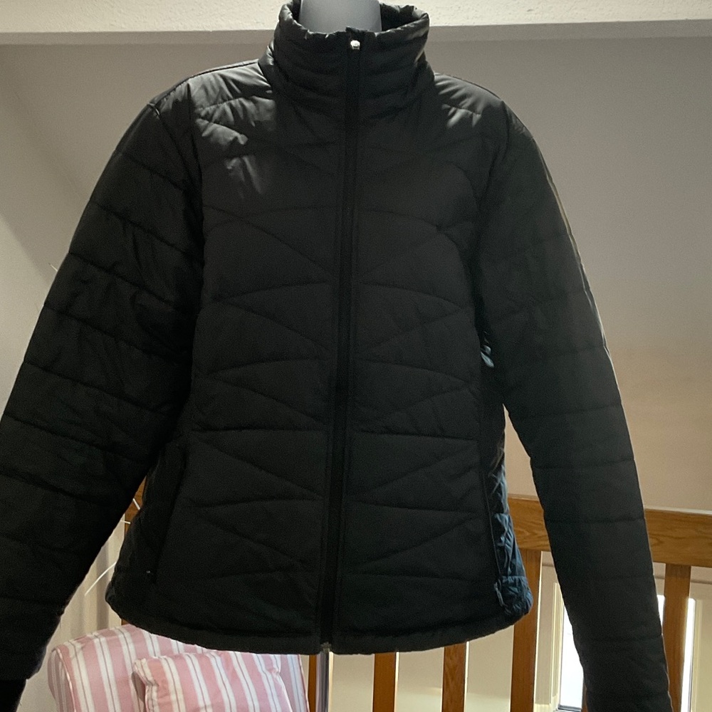 Columbia Women's Black Puffer Jacket